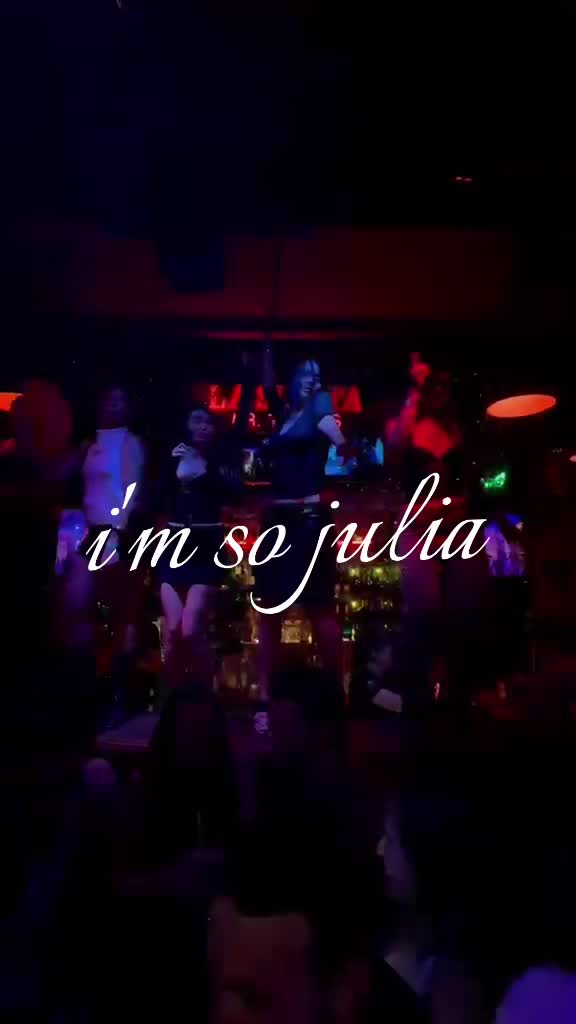 @julia