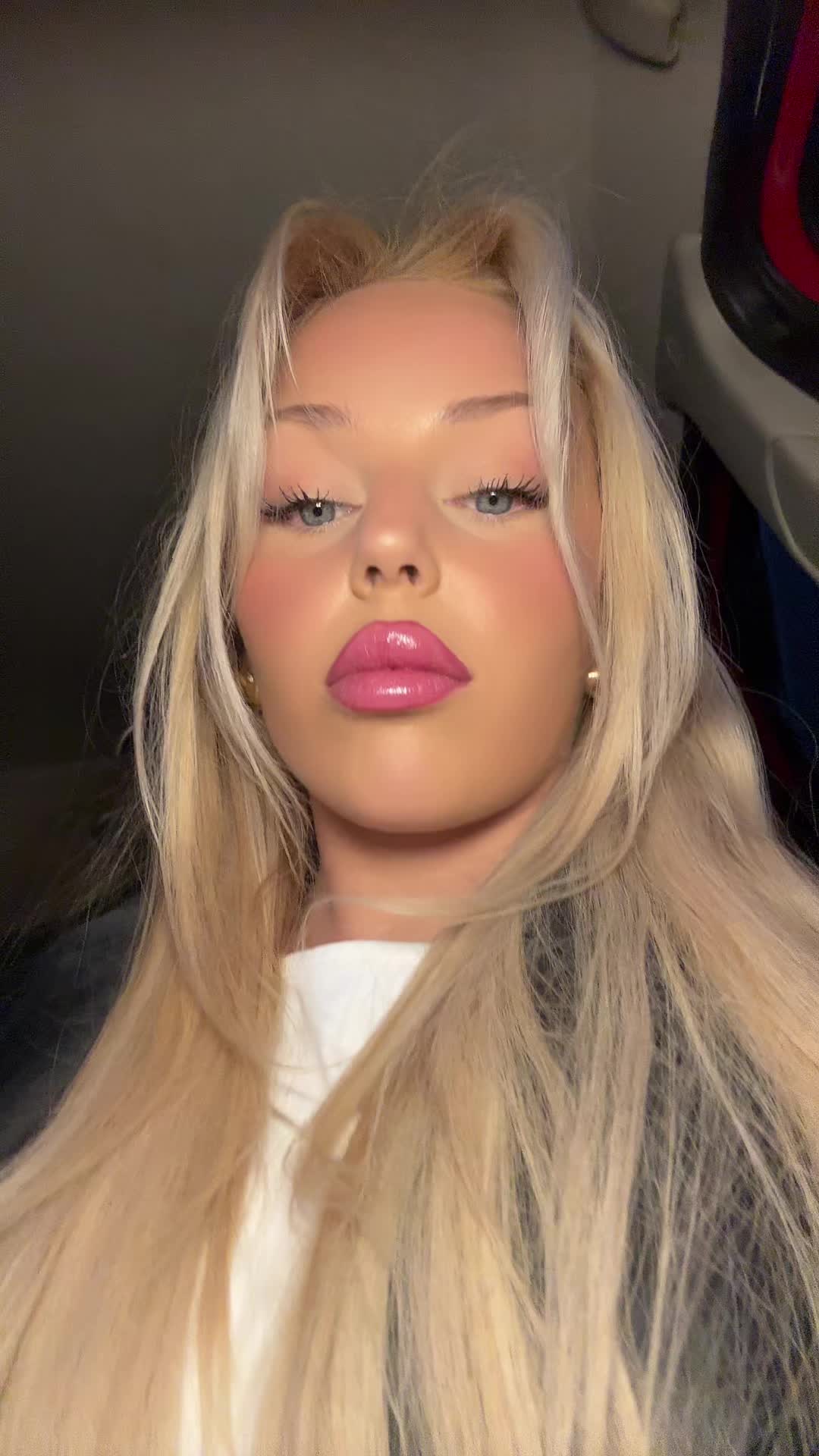 @Anuschka💖