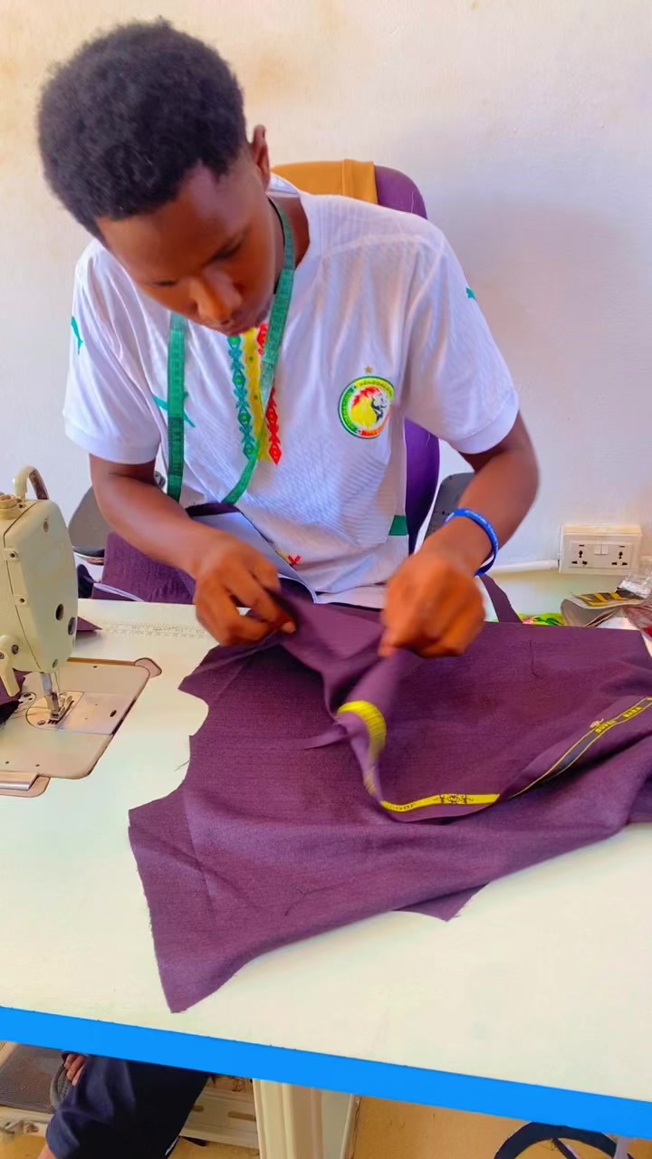 @Pjallow JpointCreation 🇬🇲