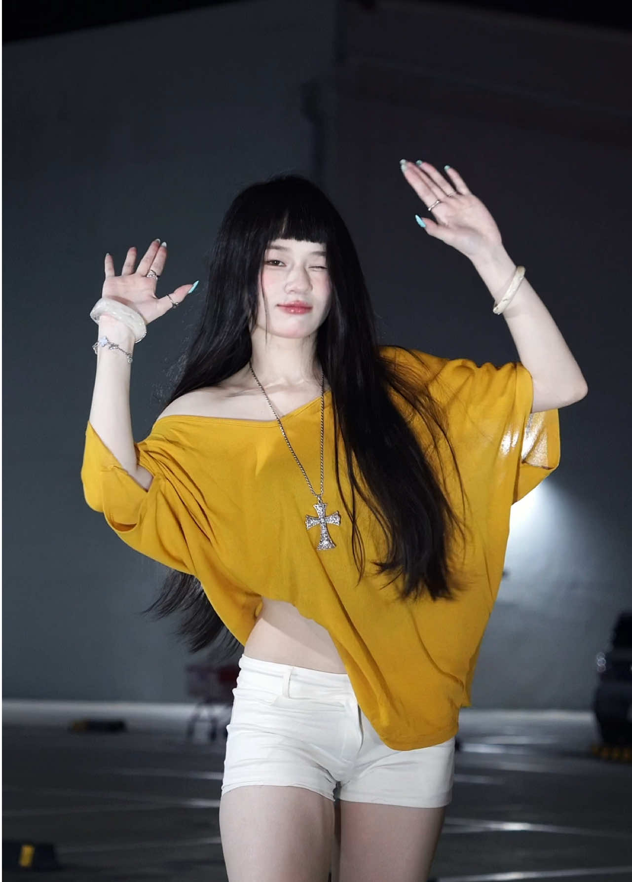 @Cam V&acirc;n 🌷