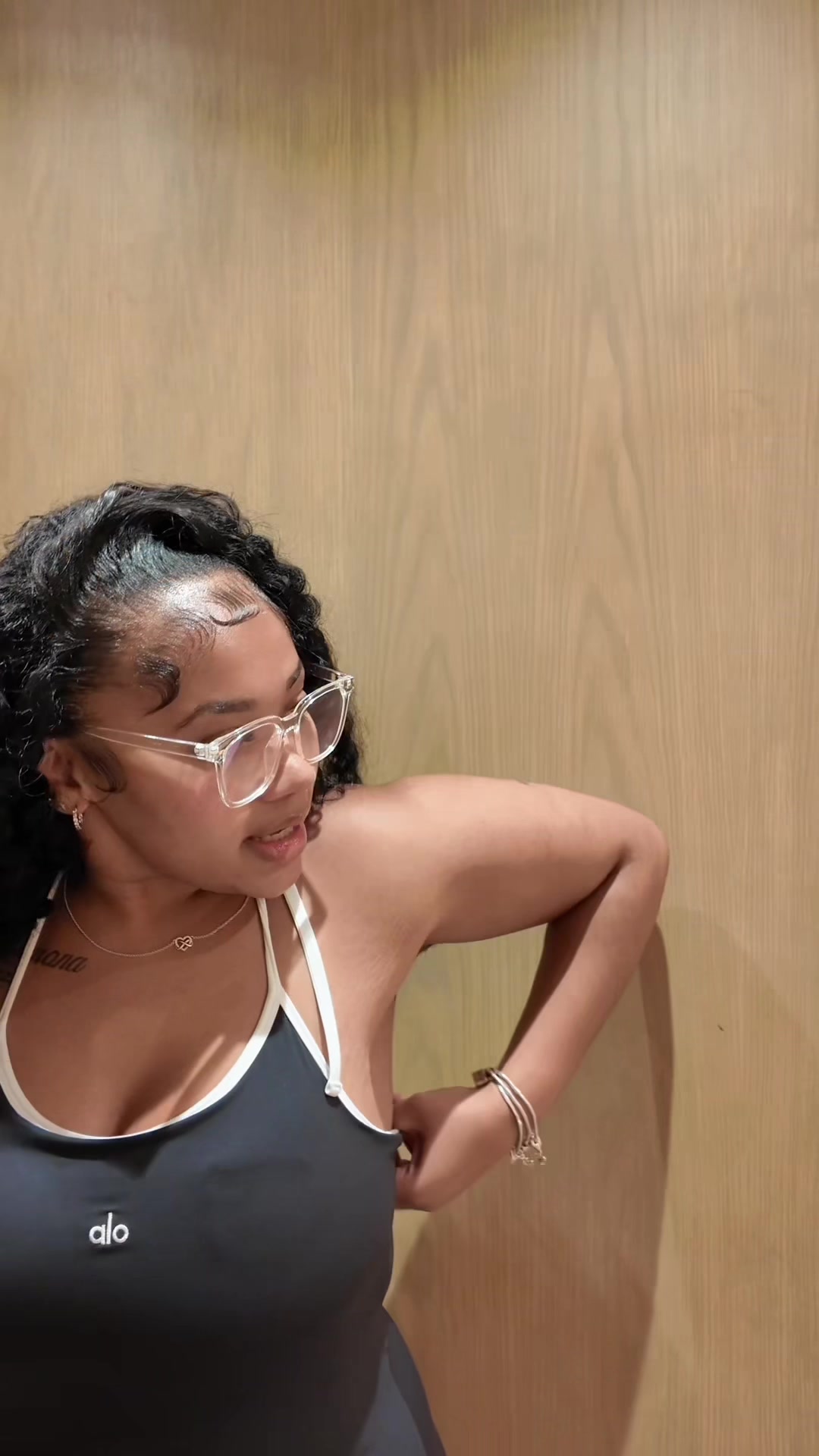 @monique
