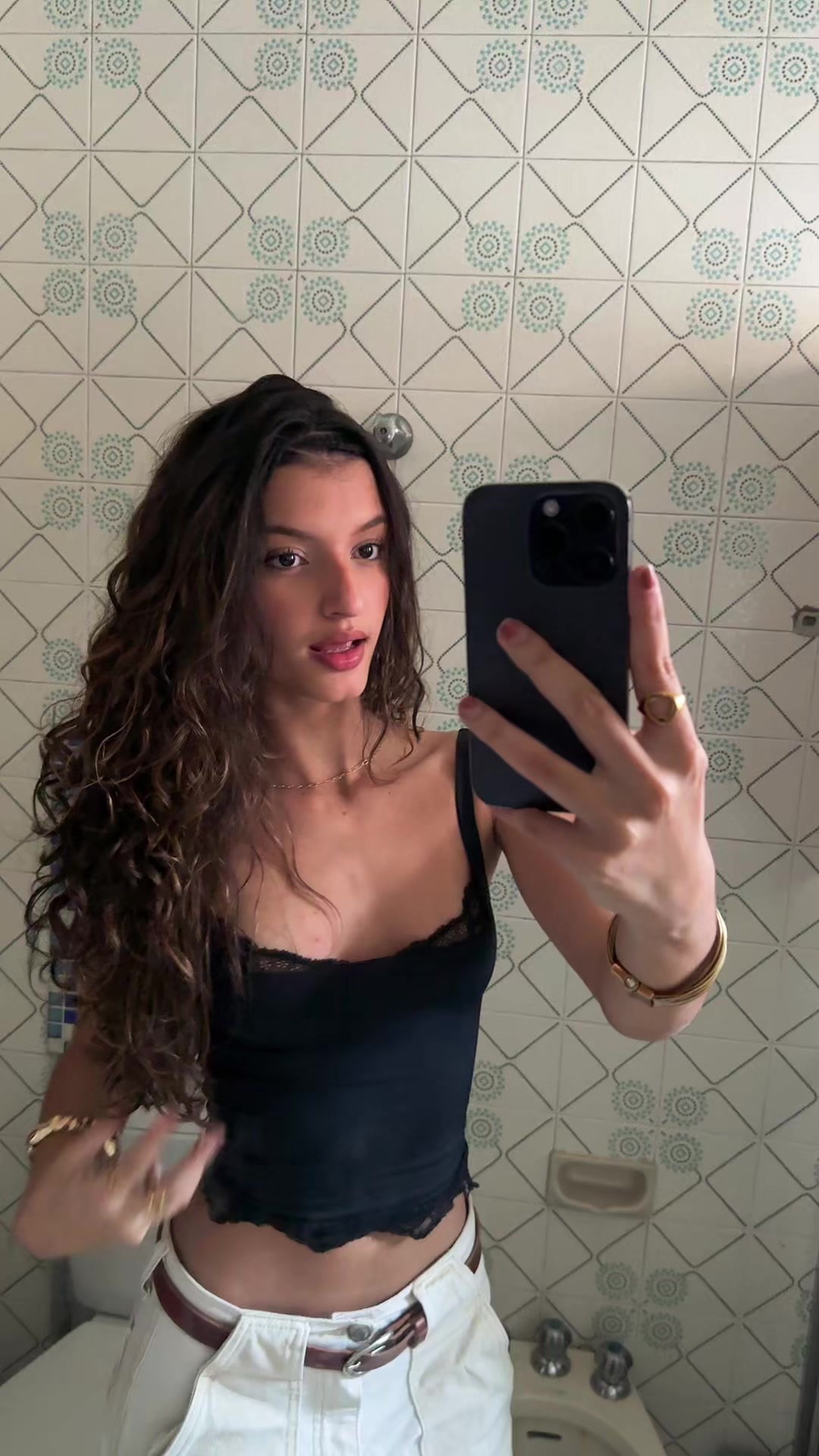 @Lala