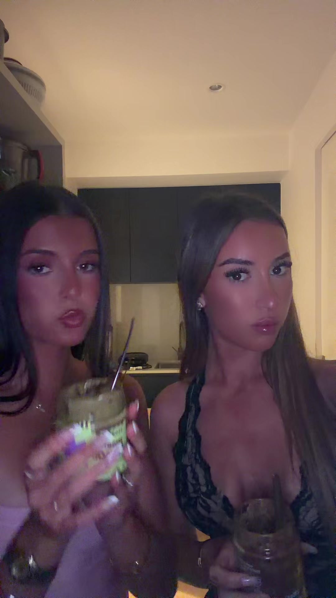 @Mia