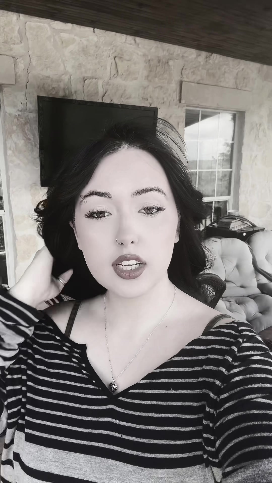 @shayla_dow
