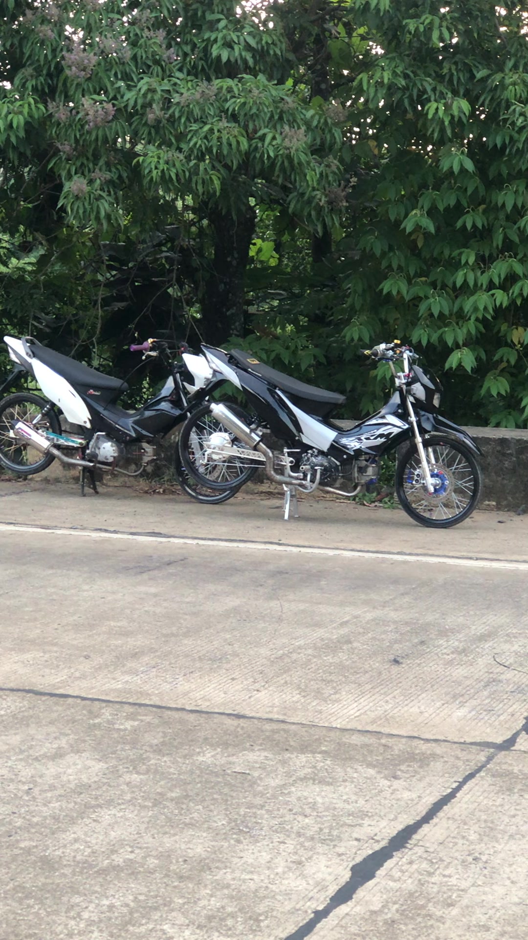 @RJ