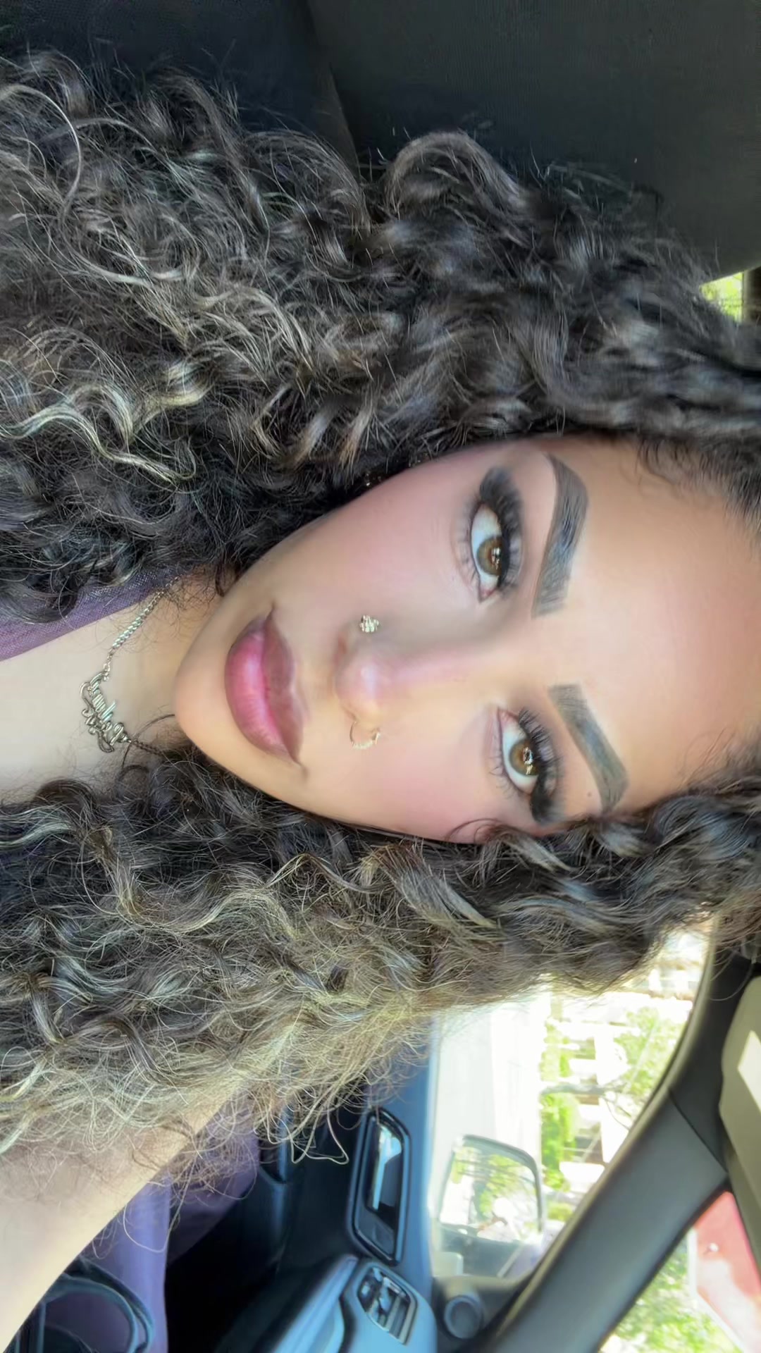 @laanniiilovee