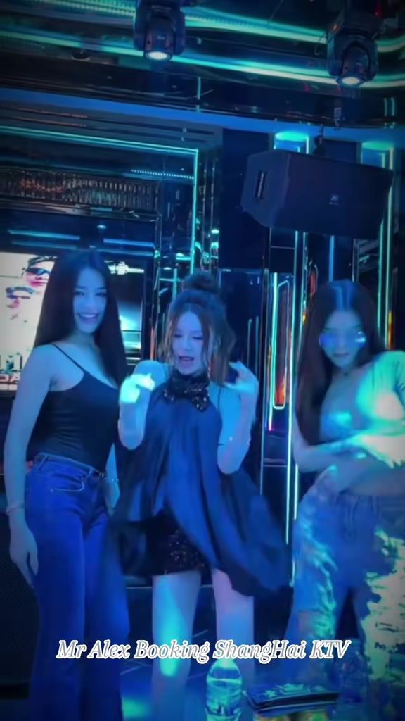@Karaoke Thượng Hải 229 Tây Sơn