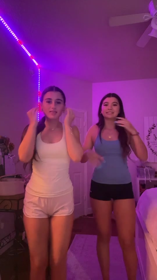 @ella bella