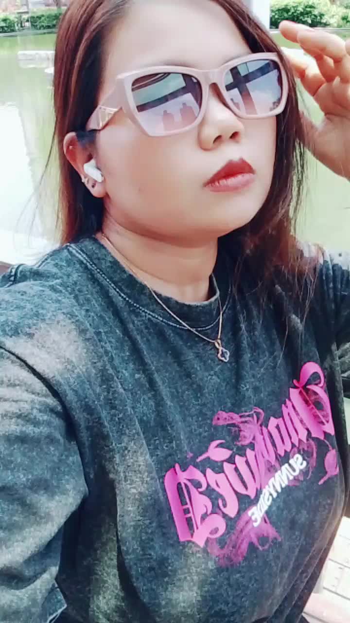 @🇭🇰miss semok 🇲🇨