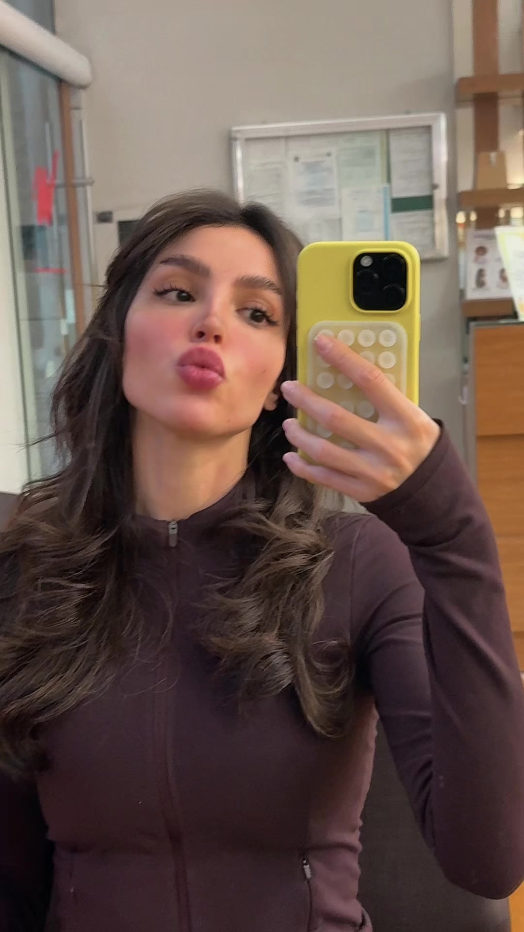 @Anna Estrella