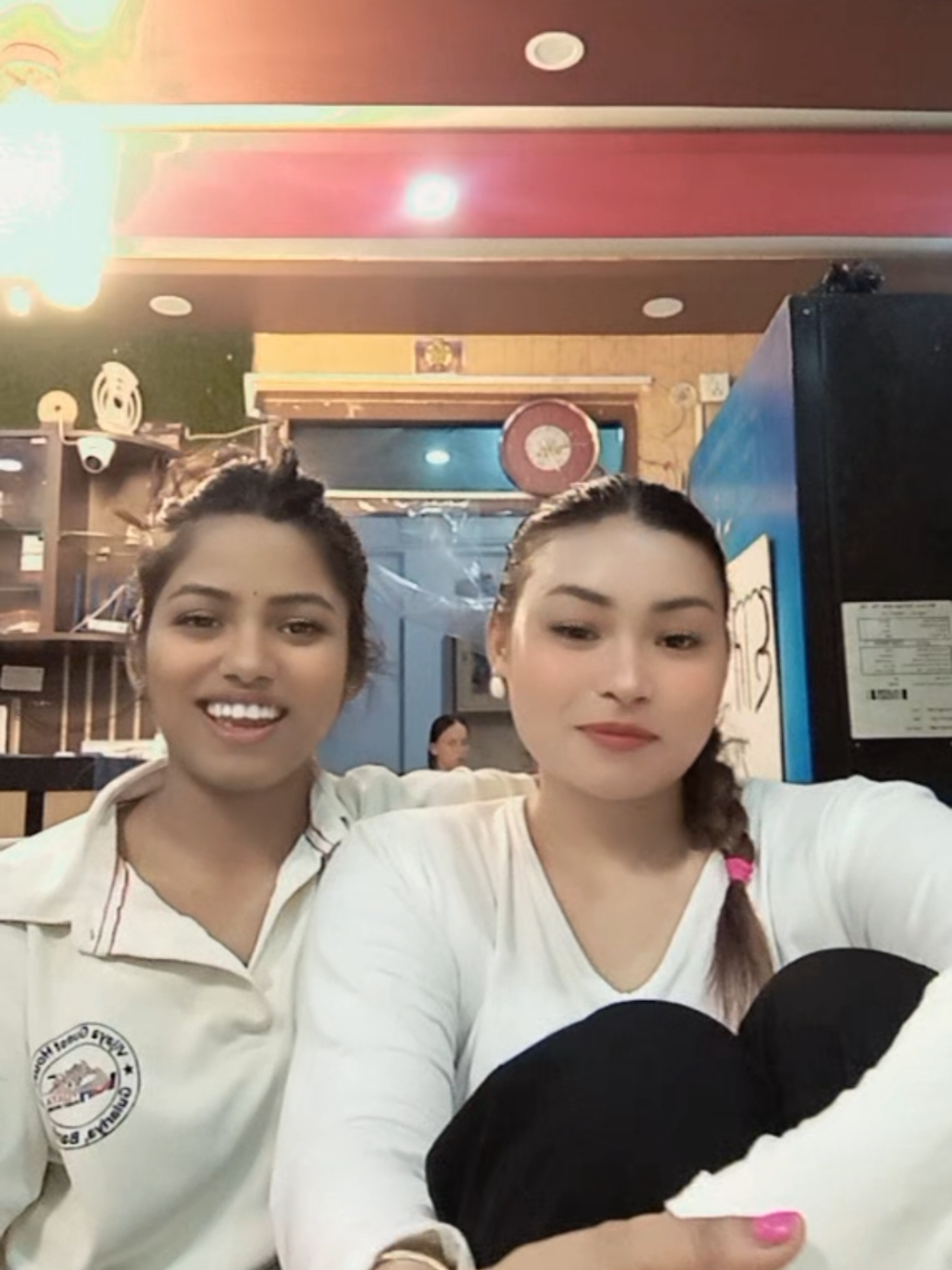 @Anshika🧿