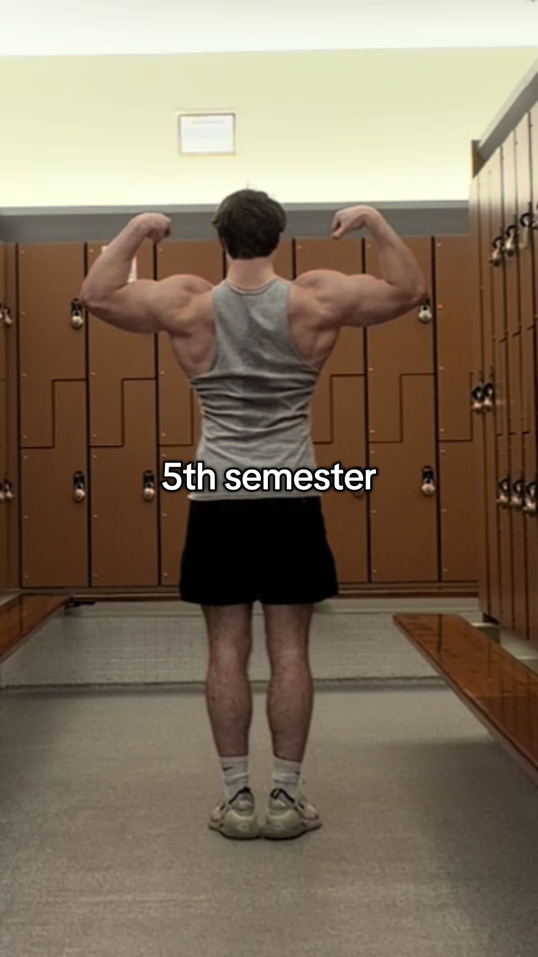 @Chris🫈