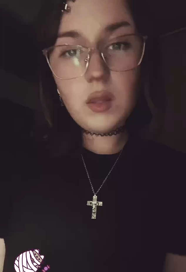 @wizzzqq_