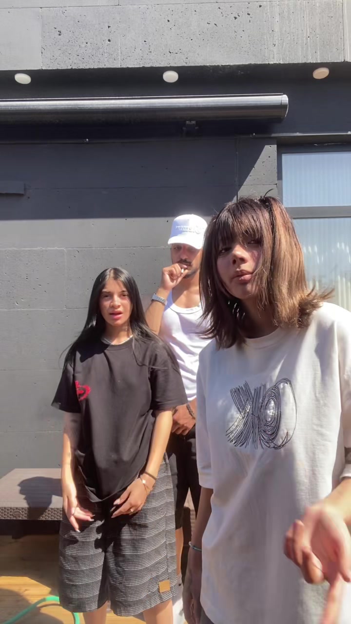 @melika