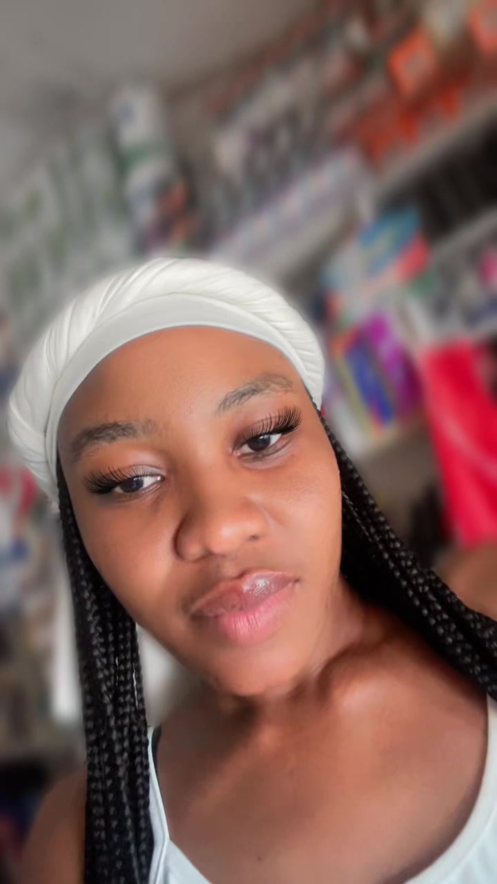 @𝗘𝗟𝗜𝗘 𝗖𝗛𝗘𝗥𝗜𝗦𝗛 🌸