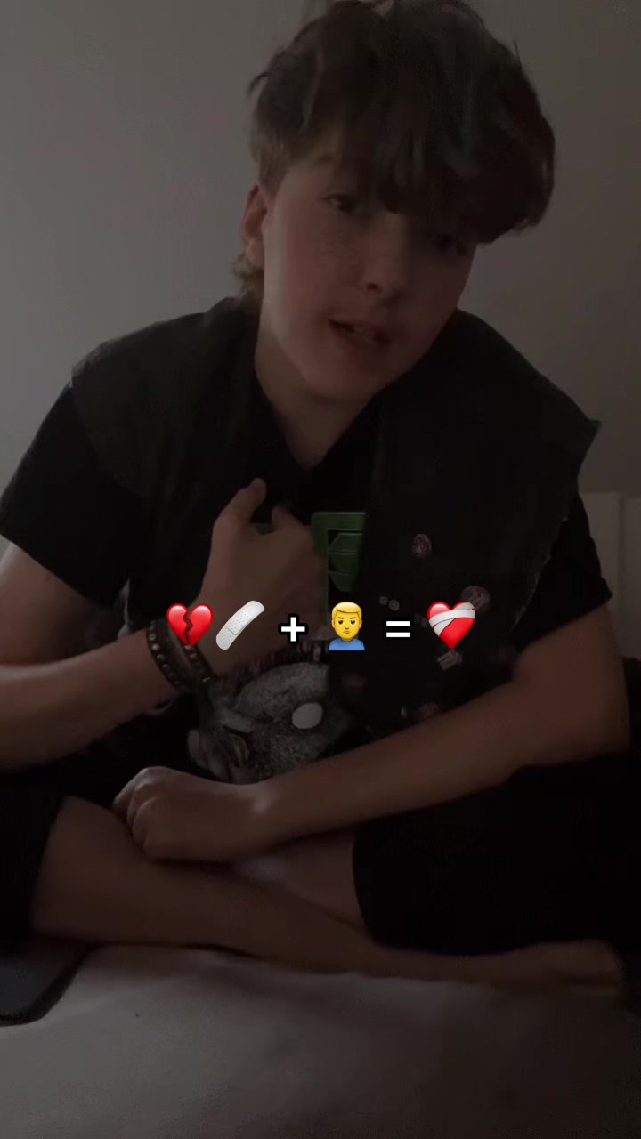 @๐๐๐๐ ๐๐ซธ๐