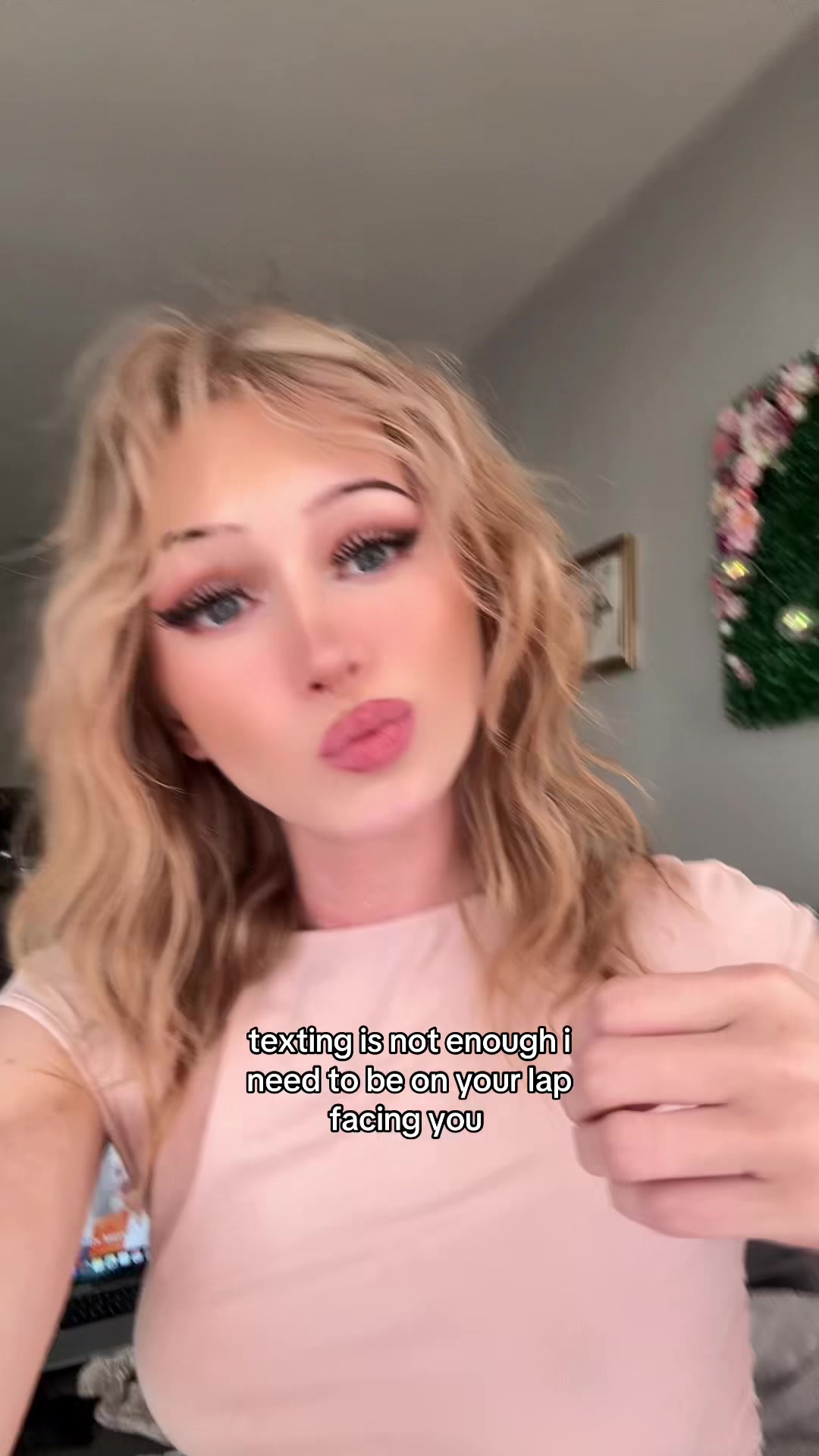 @Chloe