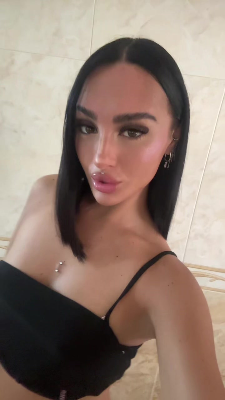 @𝒜𝓁𝑒𝓈𝓈𝒾𝒶✩🌸