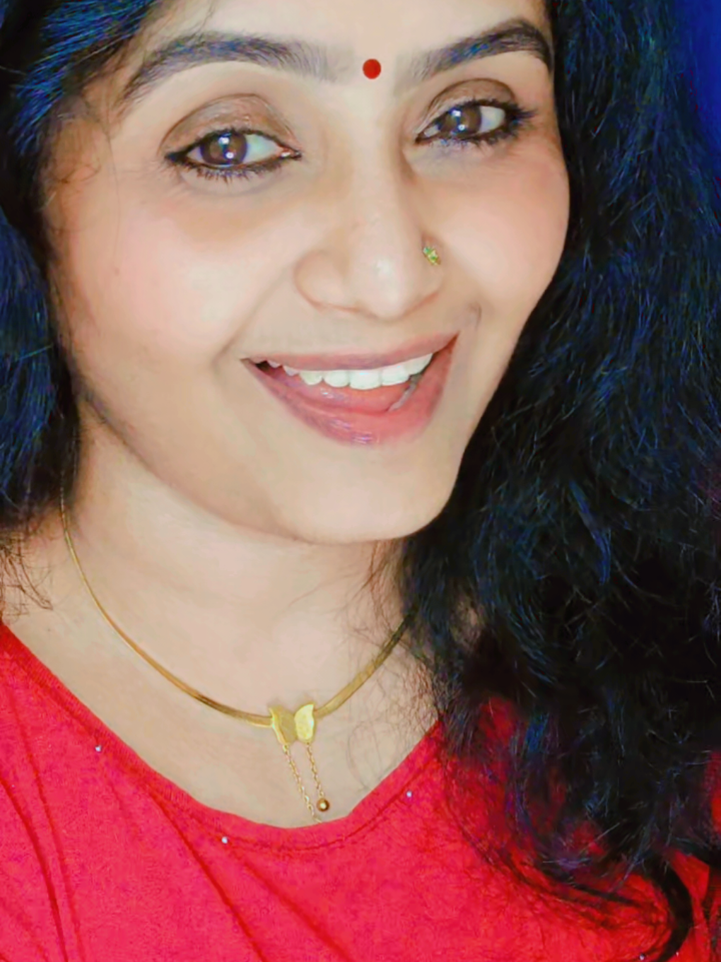 @🧿🦋DHanYA SUreSh🦋🧿