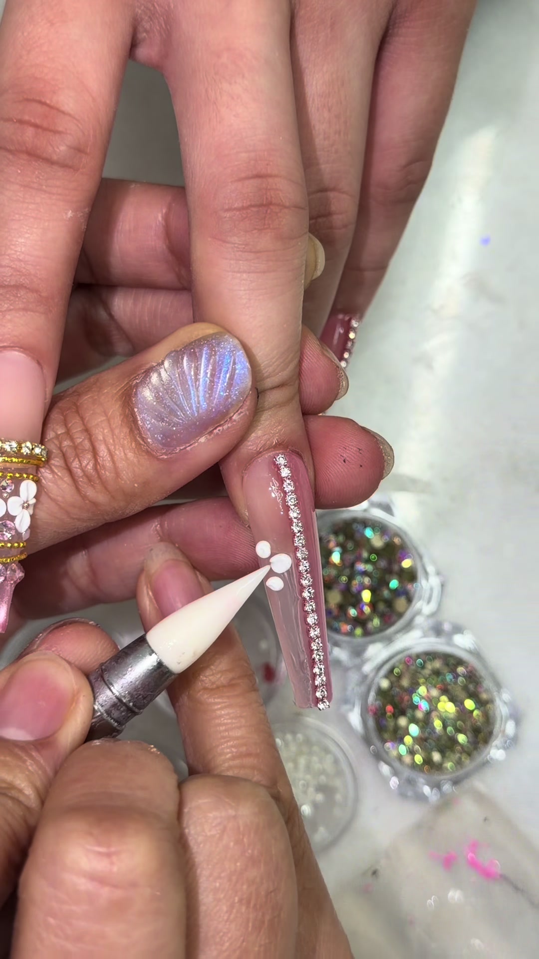 @Riya's Nails