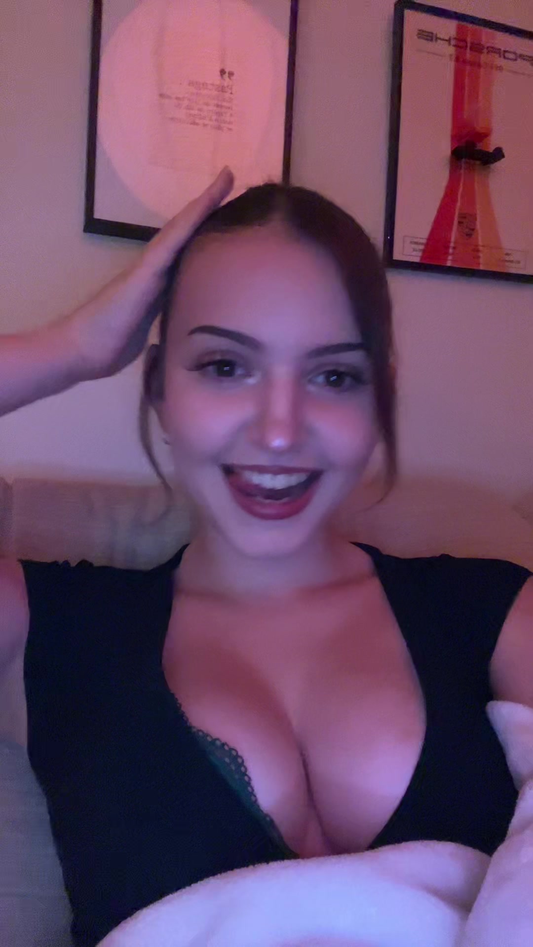 @jeannefrn