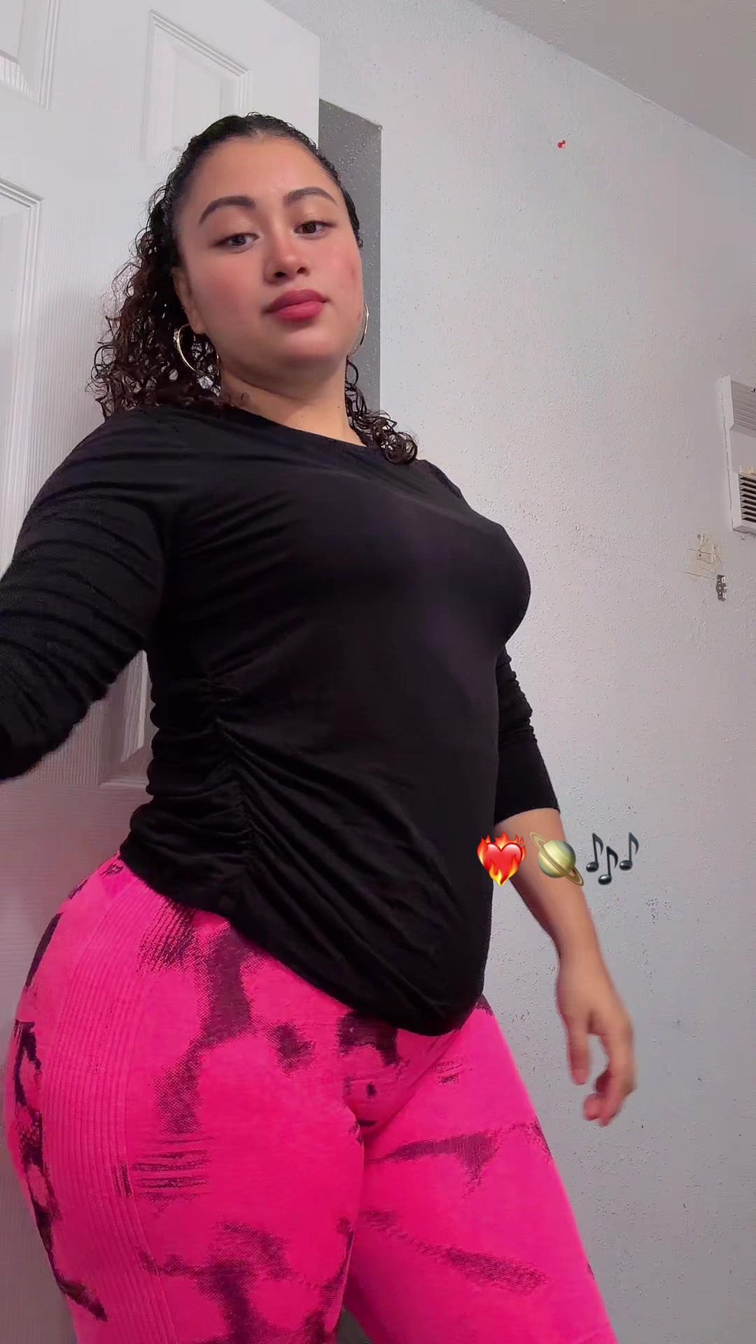 @Kathy🧿🪬🌈