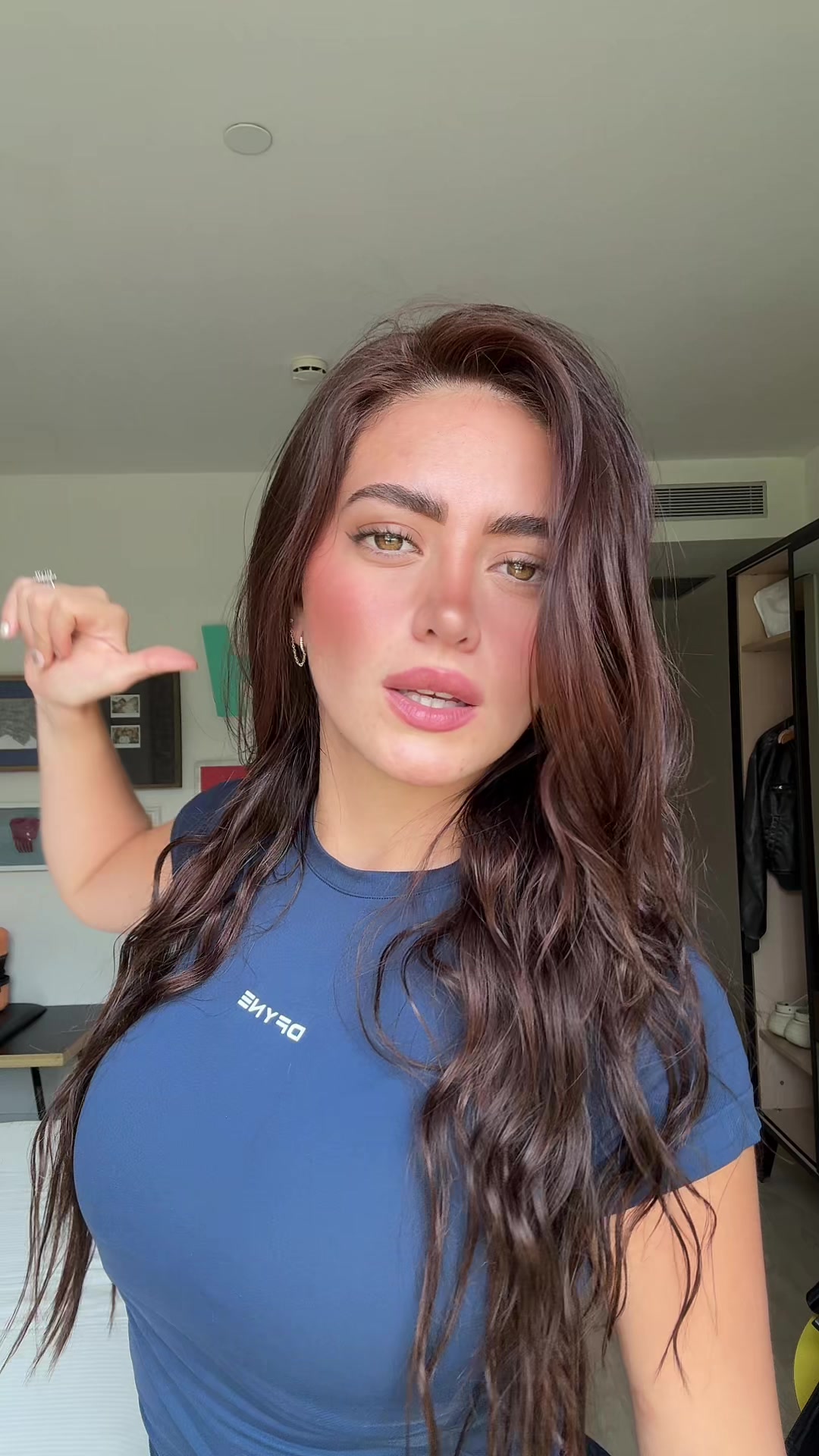 @dafneleon
