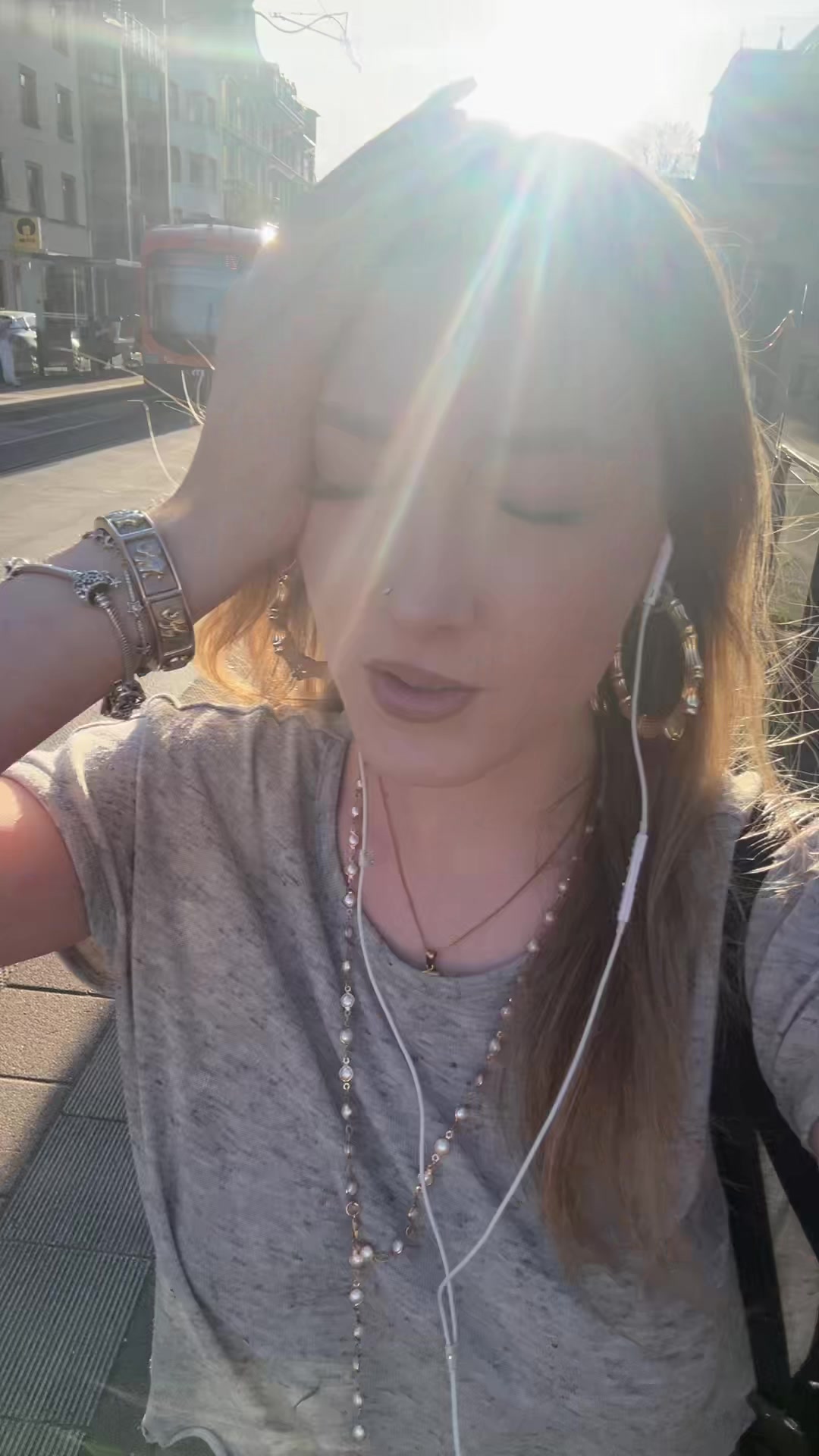 @luciaaaaaabhr