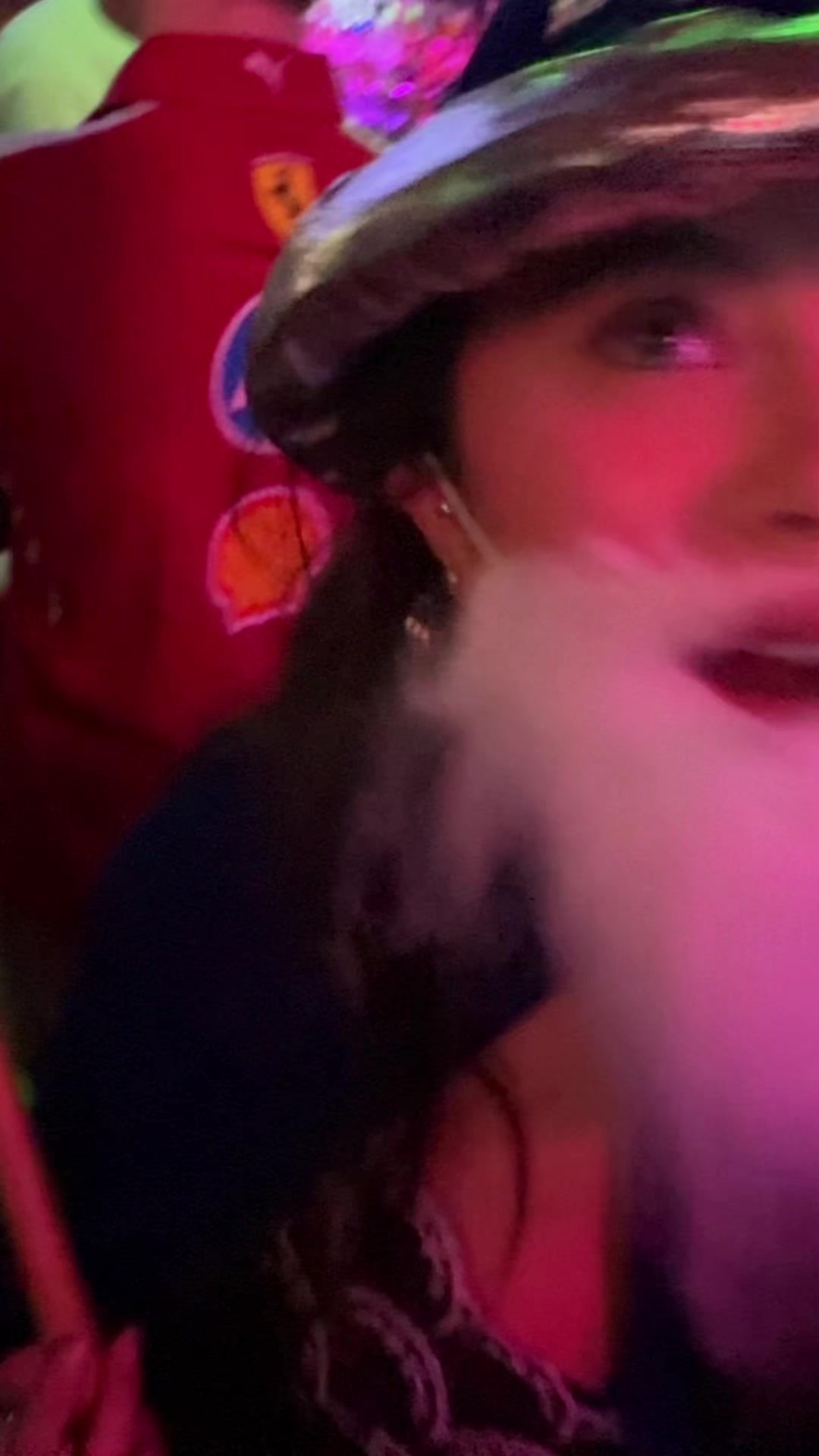 @allynelles