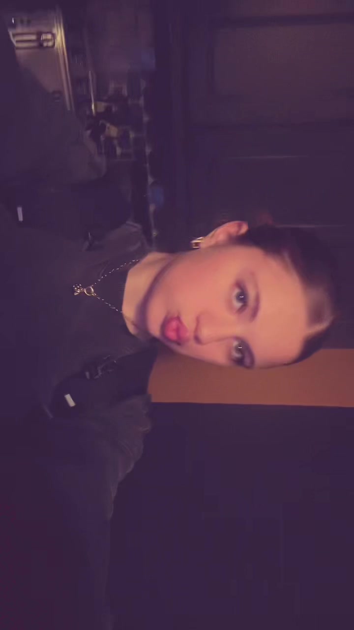 @am1a 🦄