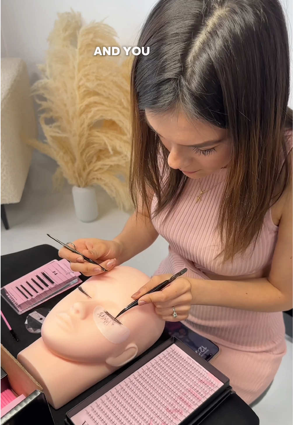 @Mauvella Lash Academy