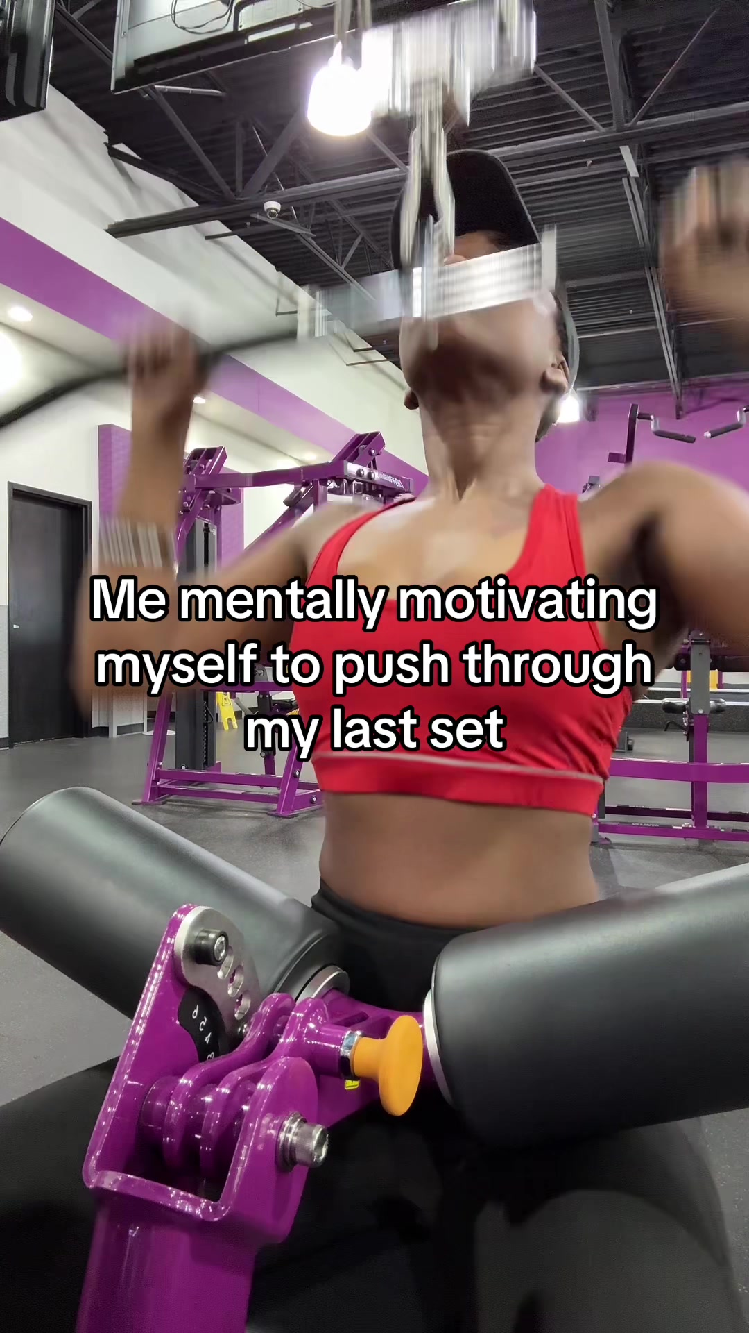 @HeyyNell
