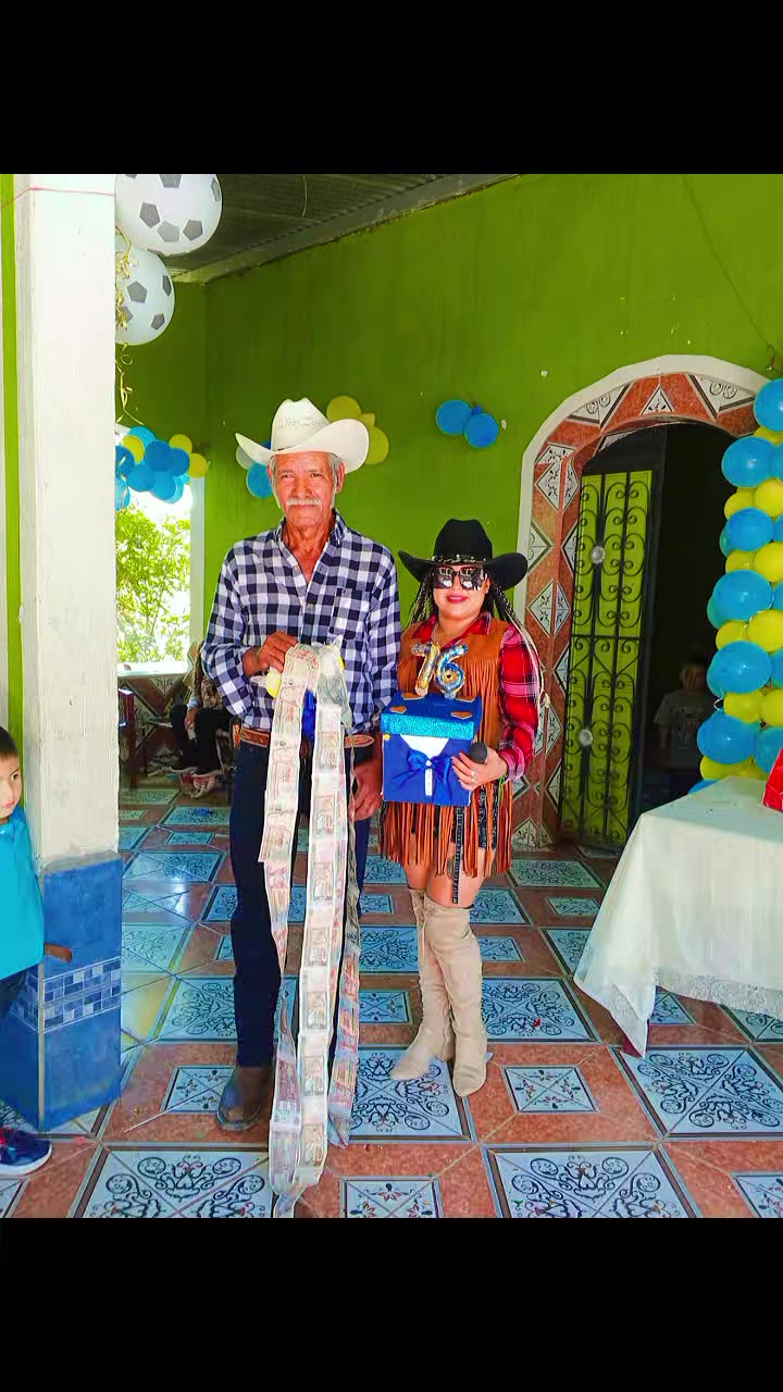 @linda la patrona de comapa
