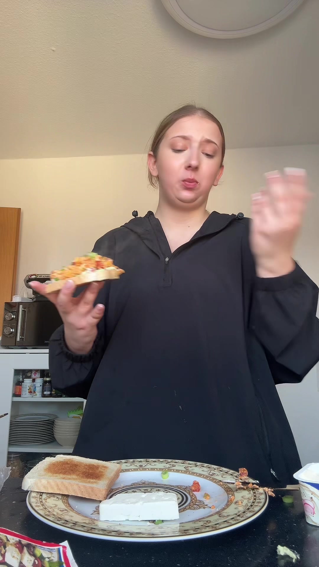 @LARA DENISE ÜNAL
