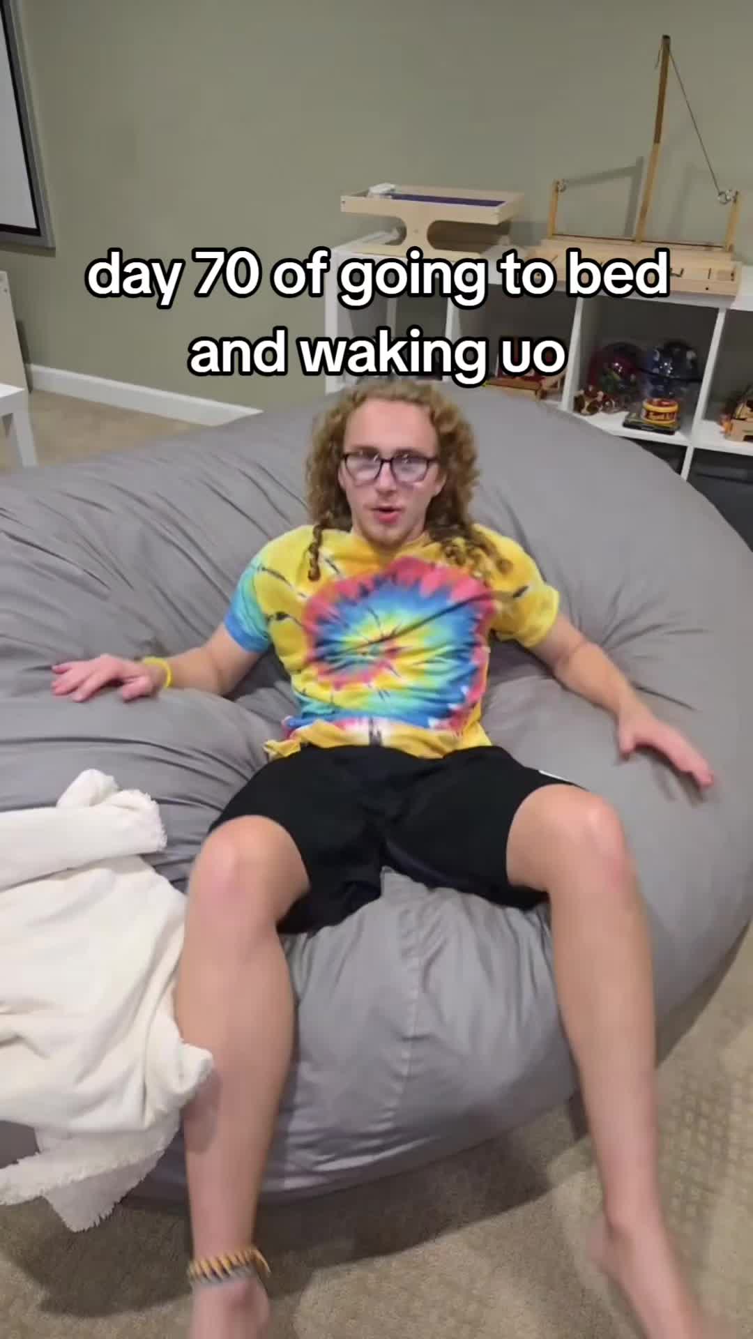 @GoldieGl0cks