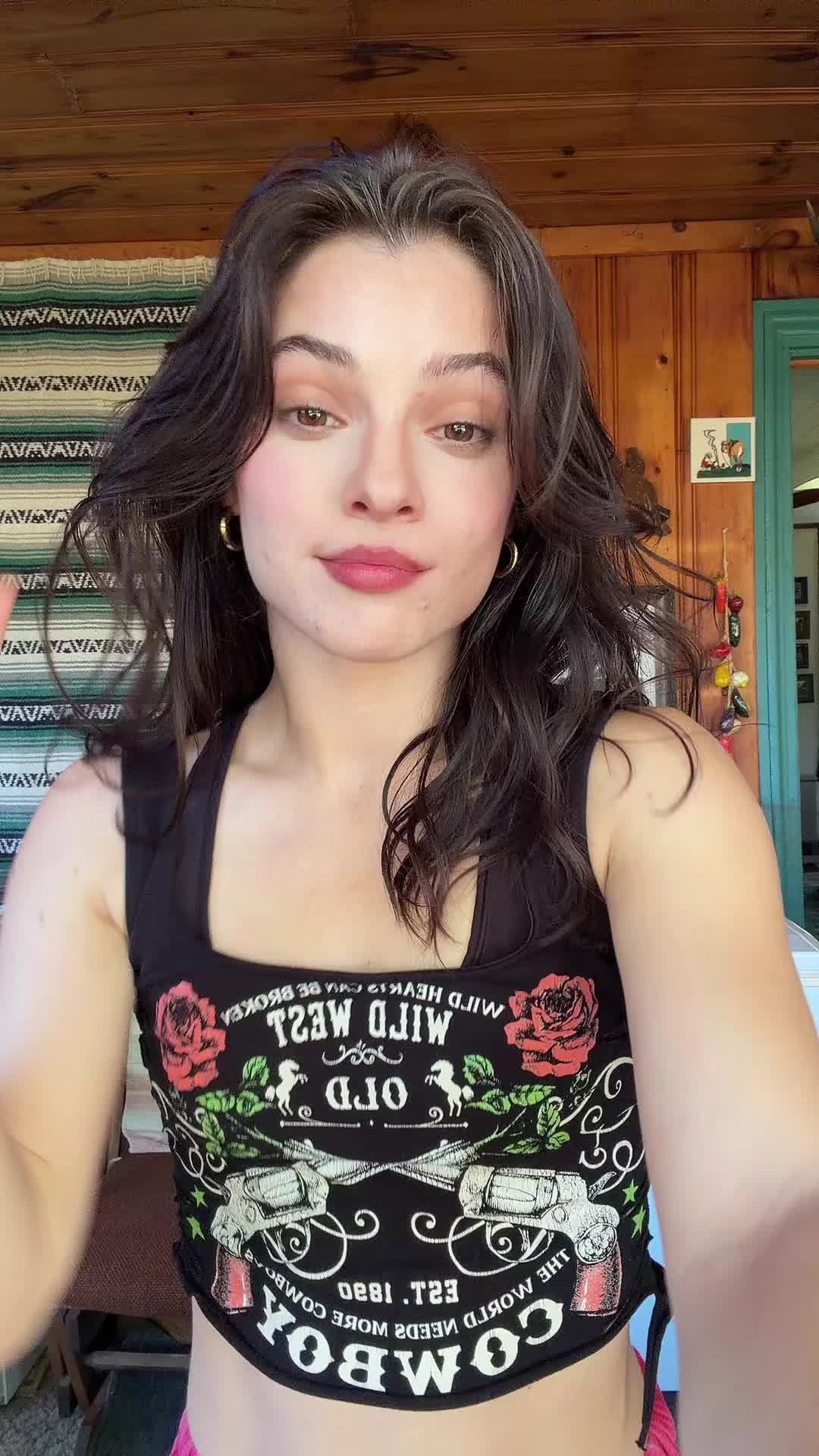 @Celena ✨