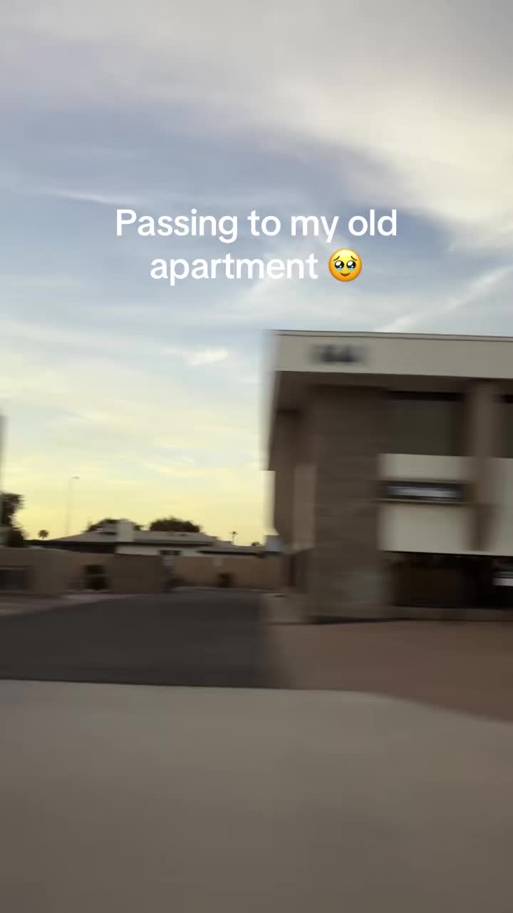 @￴
