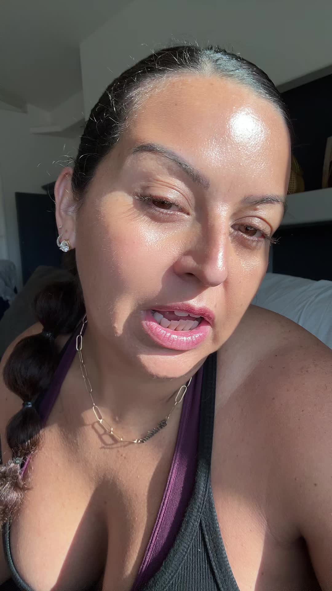 @Adriana