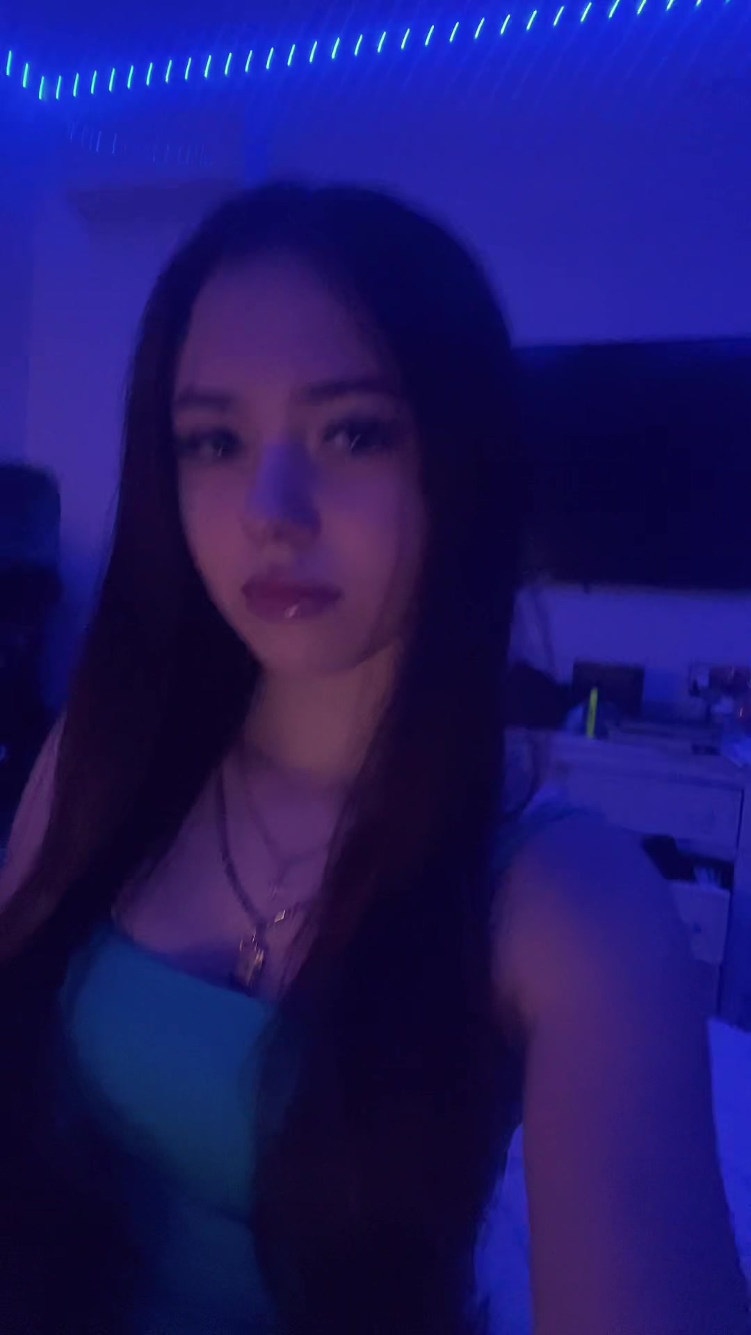 @𝓏𝒶𝓇𝒶💫