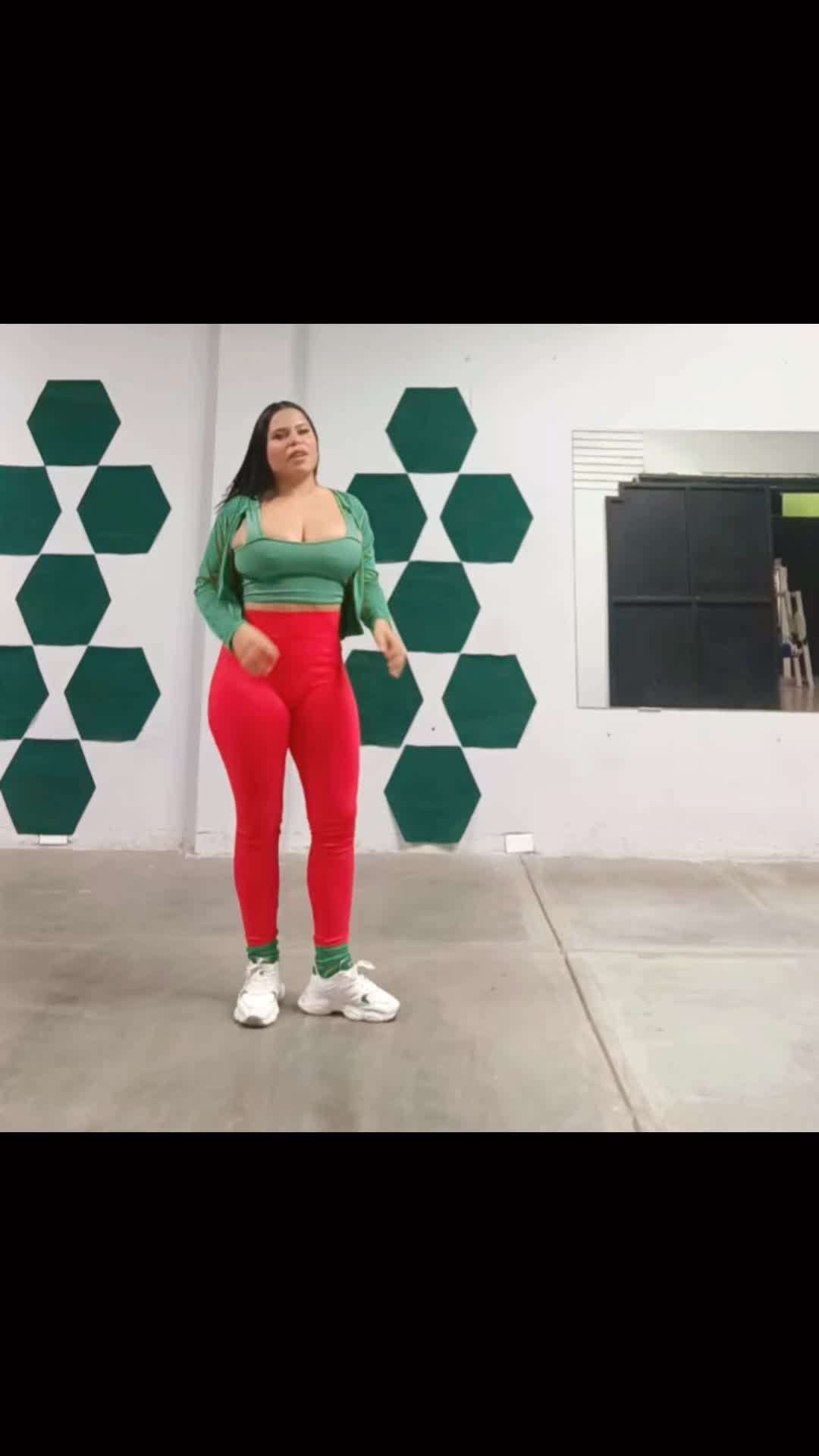 @MIRLHEN LA REINA OFICIAL 1 👑