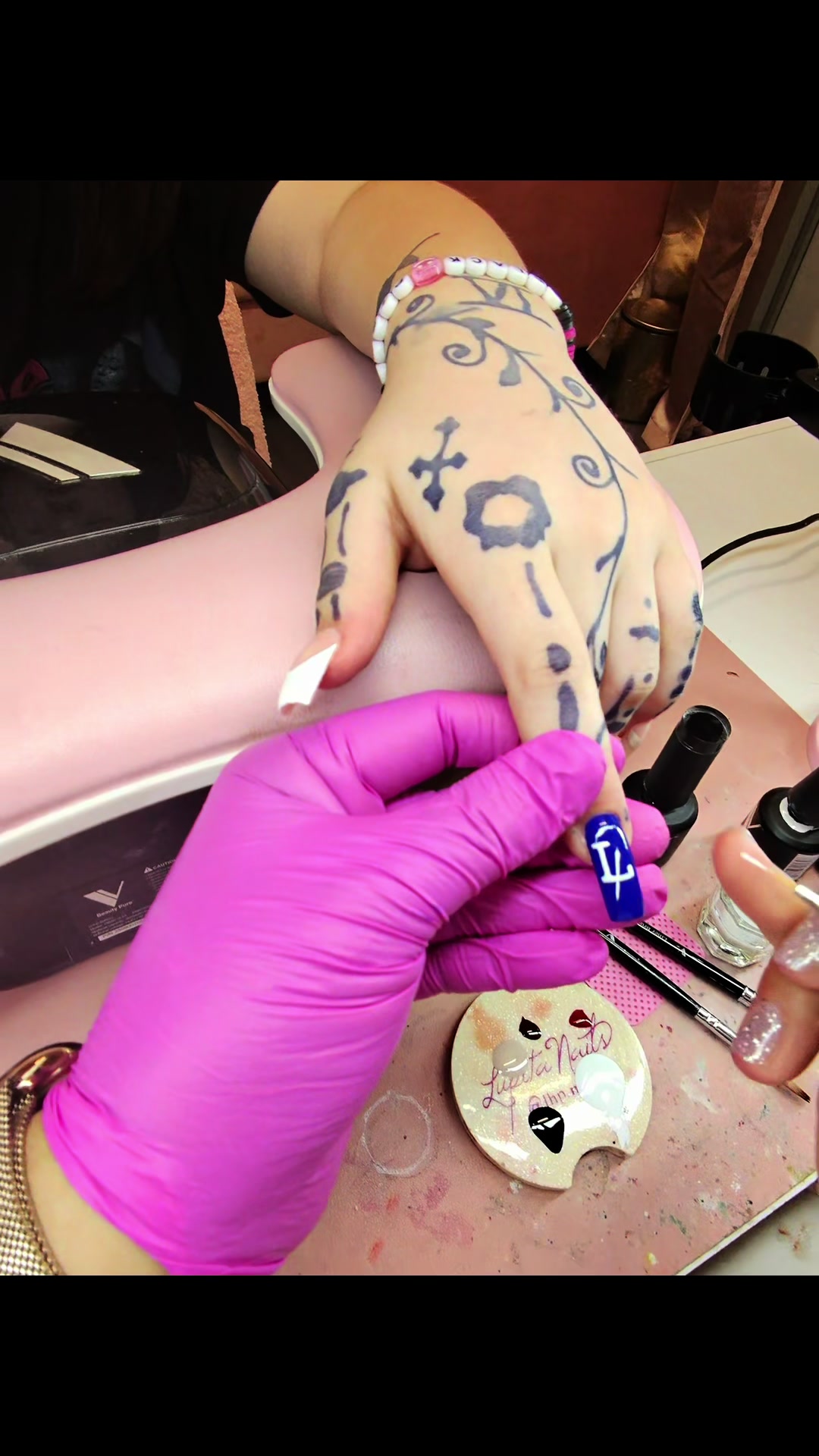 @Lupita Nail Artist