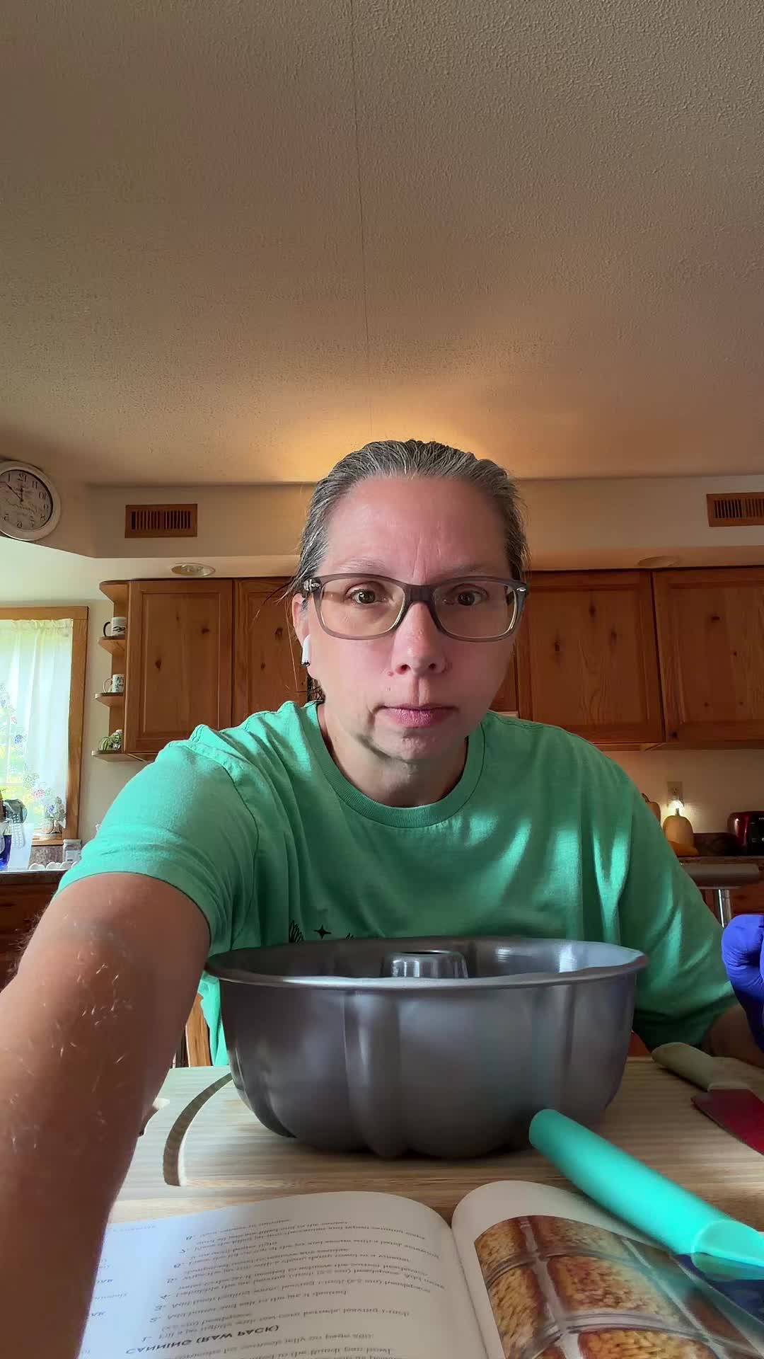 @ThatWitchyChickenMama/Catlady