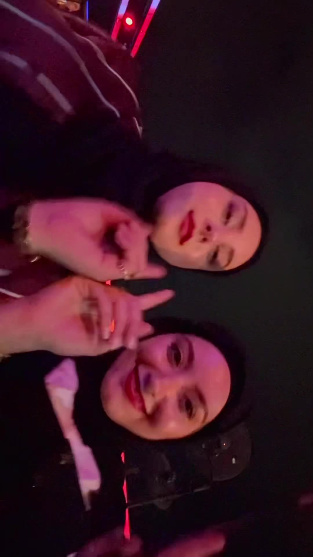 @GG