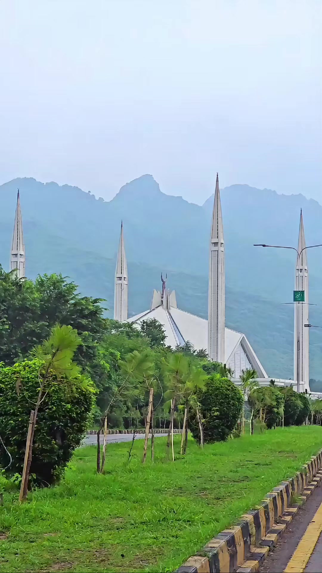 @Only Faisal Masjid ๐