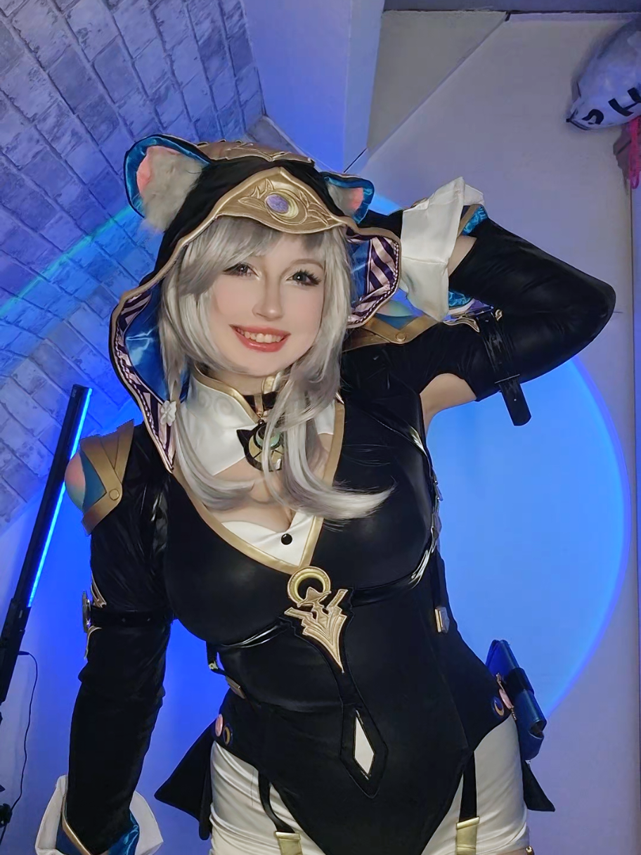 @twitch.tv/nikari_cosplay