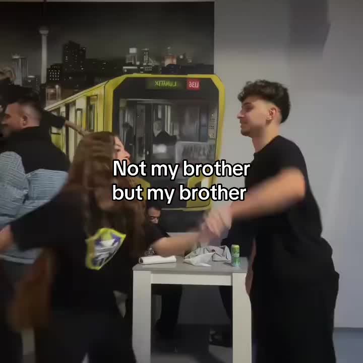 @๐๐ซ๐ฆ๐ข๐ค๐ฒ๐ โ