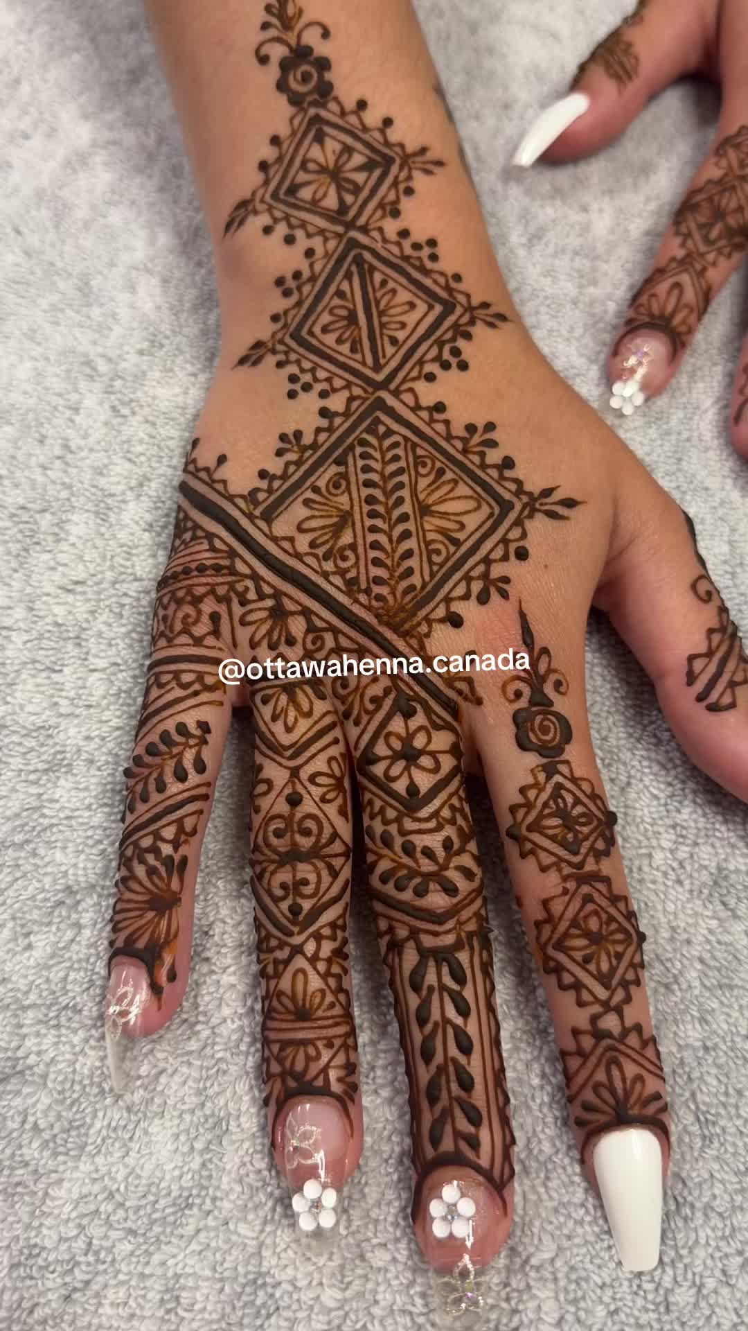 @Ottawa Henna