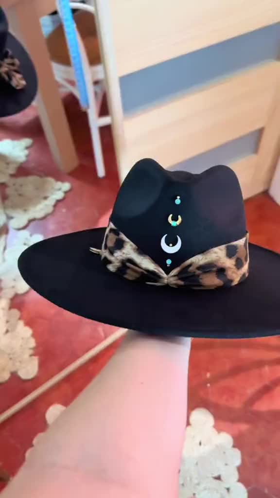 @Rubambelle • Chapelière 🎩✨