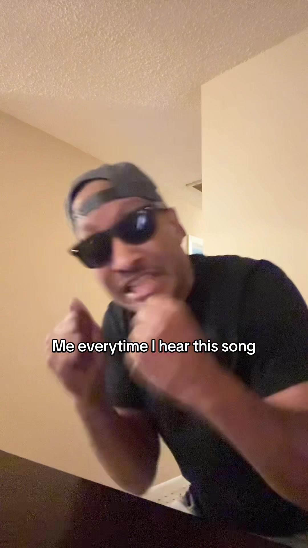 @Des Beezy Too Funny 🤪