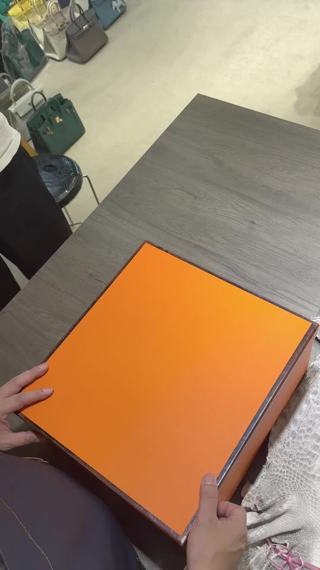 @zfisxqpo